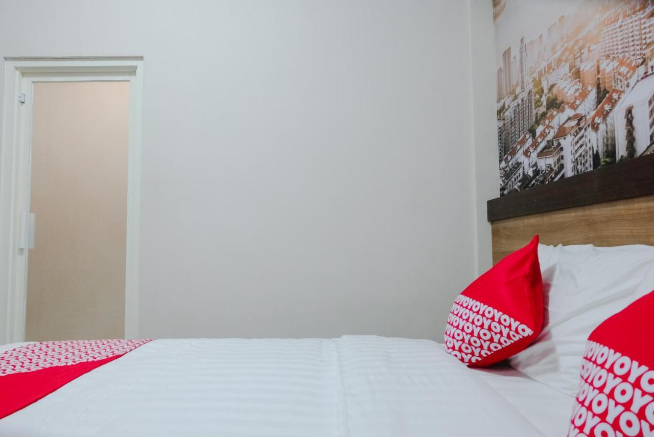 Noura Guest House Syariah Malang Esterno foto
