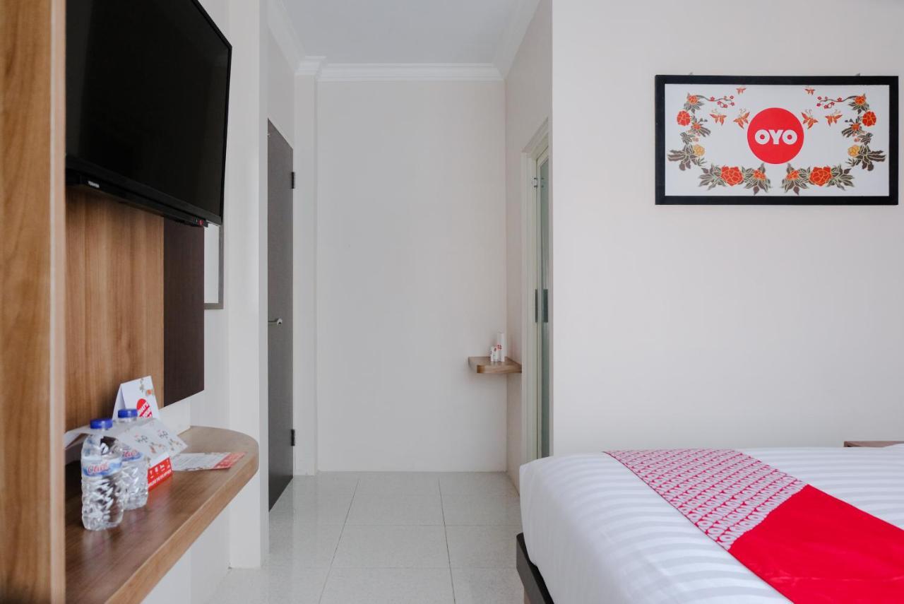 Noura Guest House Syariah Malang Esterno foto