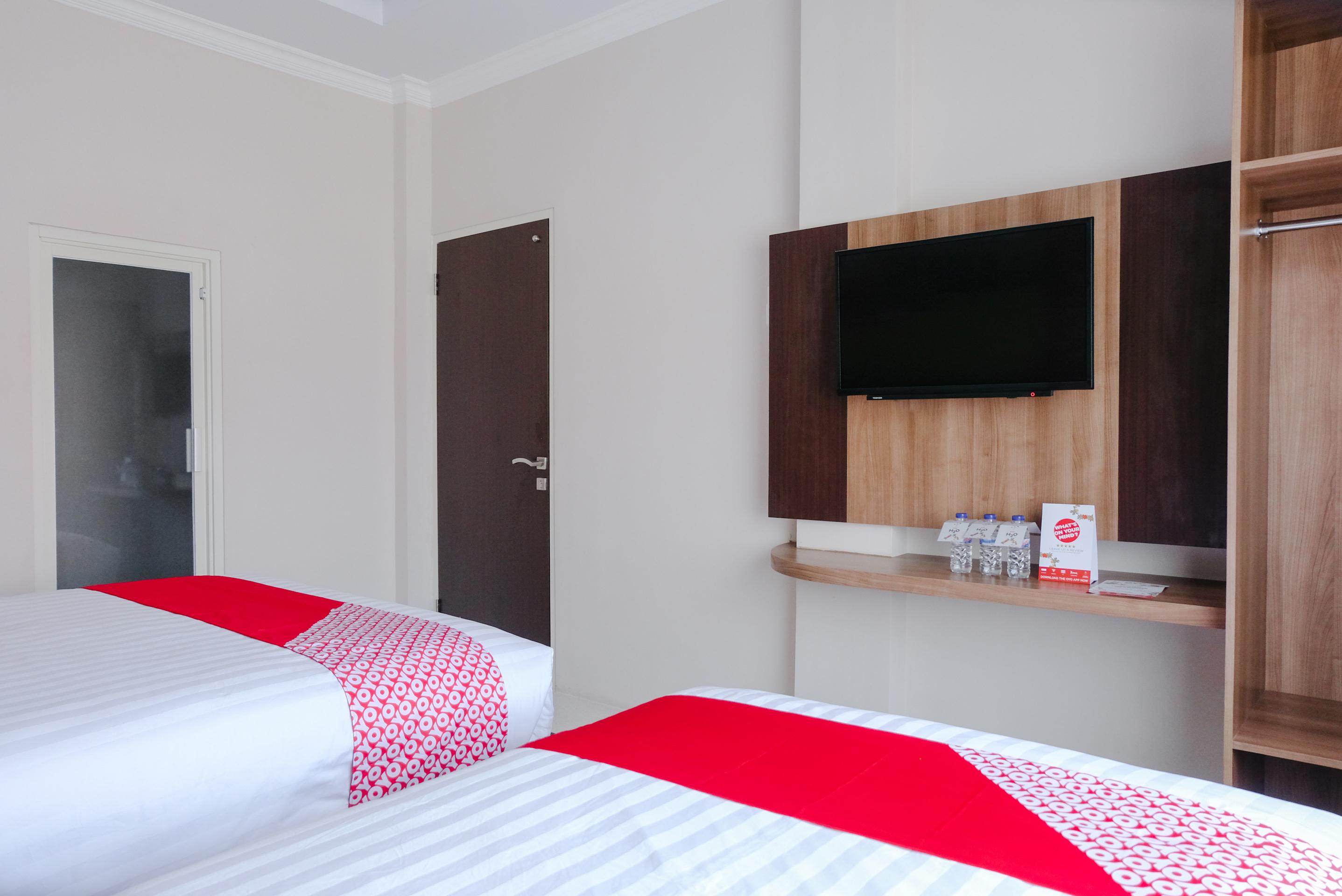 Noura Guest House Syariah Malang Esterno foto
