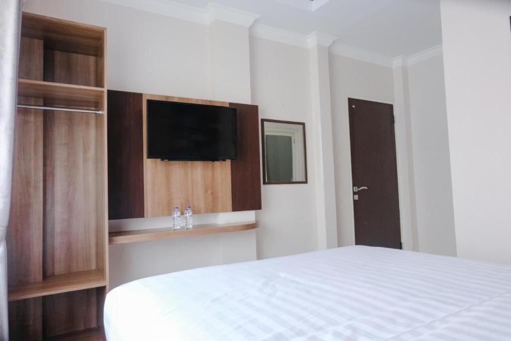 Noura Guest House Syariah Malang Esterno foto