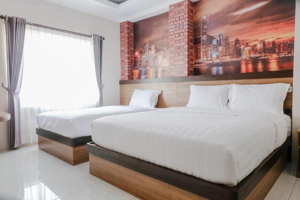 Noura Guest House Syariah Malang Esterno foto