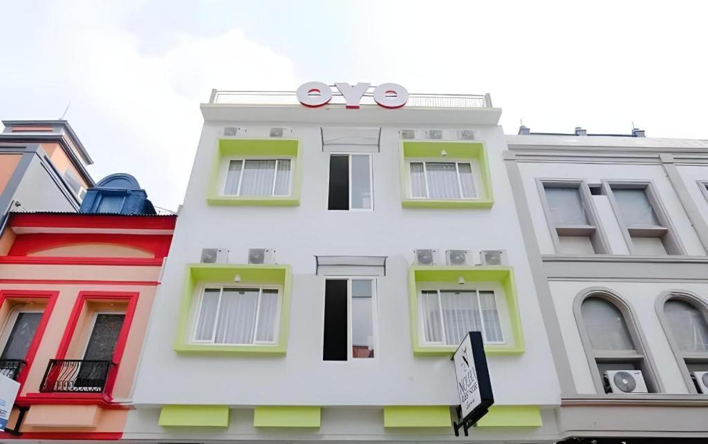 Noura Guest House Syariah Malang Esterno foto